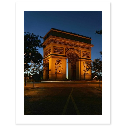 L'Arc de triomphe de l'Étoile au crépuscule, côté sud-est, depuis l'avenue Marceau (affiches d'art)