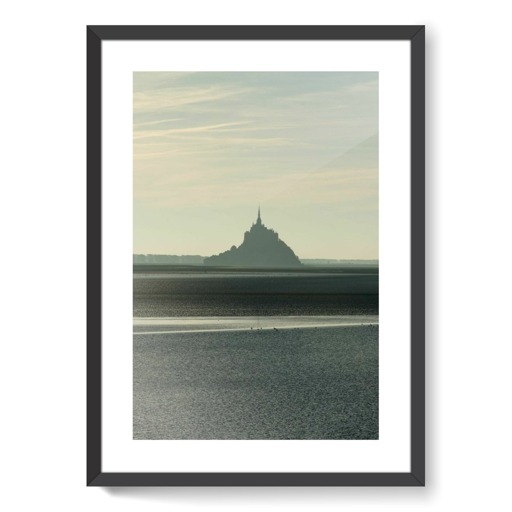 Silhouette du Mont-Saint-Michel vue du nord, près de la commune de Genêts (affiches d'art encadrées)