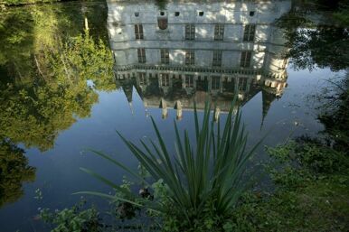 Château d'Azay-le-Rideau, reflet de la façade ouest