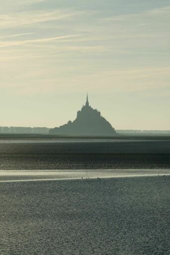 Silhouette du Mont-Saint-Michel vue du nord, près de la commune de Genêts