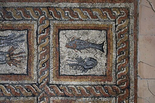 Villa gallo-romaine de Montcaret, piscine froide, détail du pavement mosaïqué