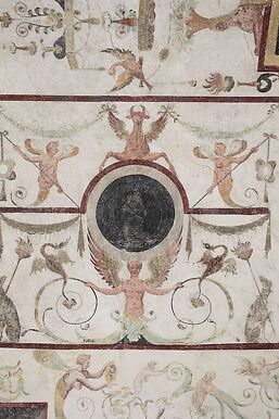 Château de Chareil-Cintrat, premier étage, tour sud-ouest, décor peint, détail