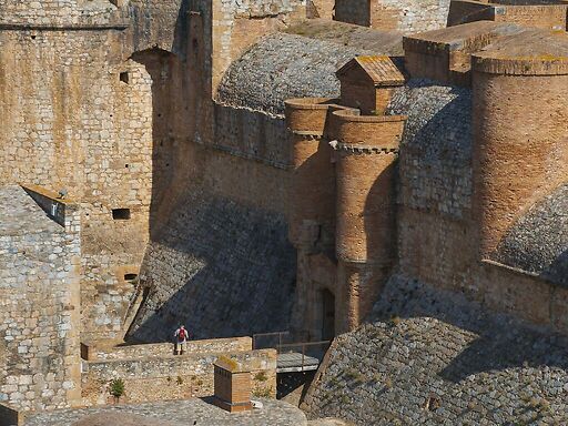 Entrée de la forteresse de Salses