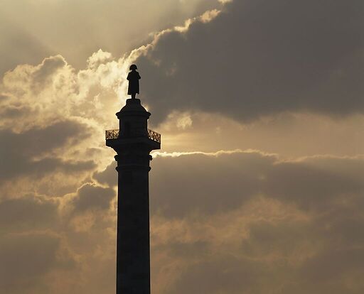 Colonne de la Grande Armée vue en contre-jour