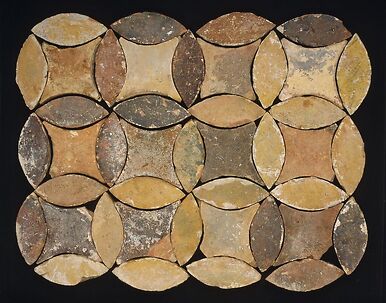 Abbaye de la Sauve-Majeure, pavement de céramique