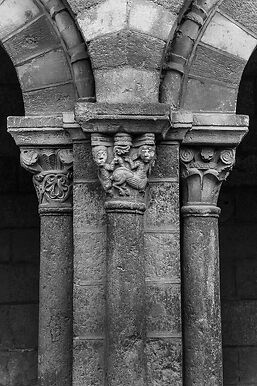 Cathédrale Notre-Dame du Puy-en-Velay, cloître