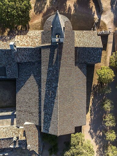 Toitures de l'église abbatiale de l'abbaye du Thoronet