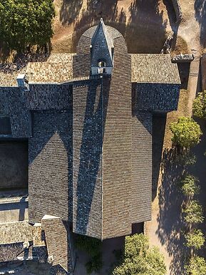Toitures de l'église abbatiale de l'abbaye du Thoronet