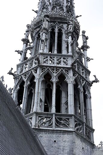 Cathédrale Notre-Dame d'Amiens, départ de flèche