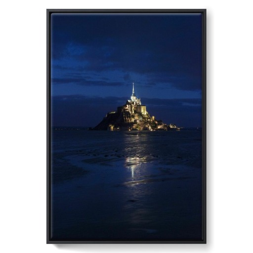 Mont-Saint-Michel, illumination du Mont et de la passerelle pendant les grandes marées des 20 et 21 mars 2015 (framed canvas)