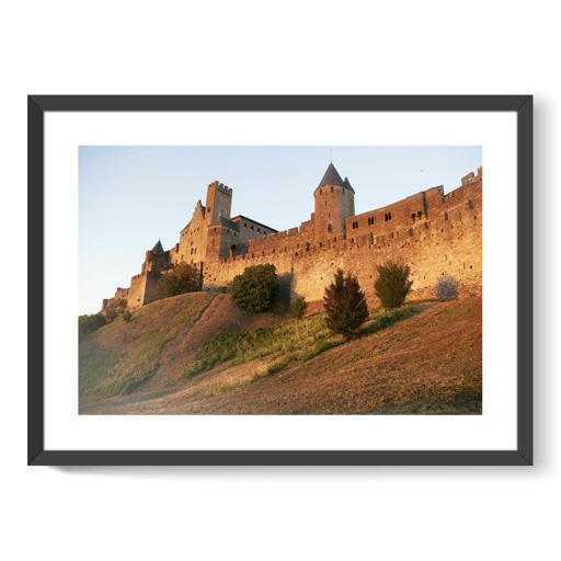 Cité de Carcassonne, front ouest, tour de la Justice et château comtal (framed art prints)