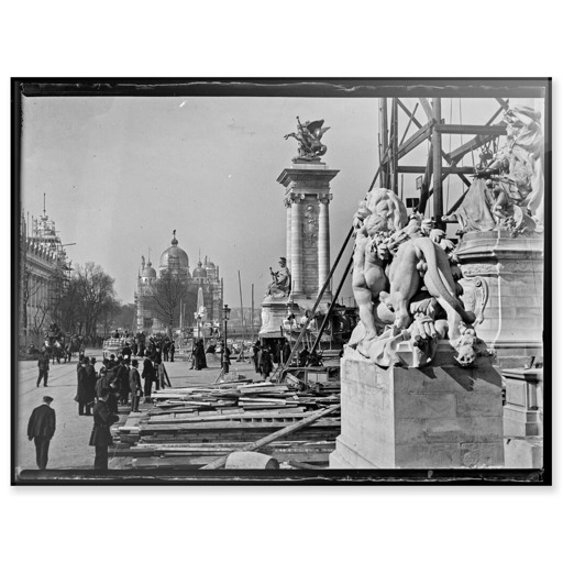 La construction du Pavillon de l'Italie et du pont Alexandre III (panneaux acryliques)