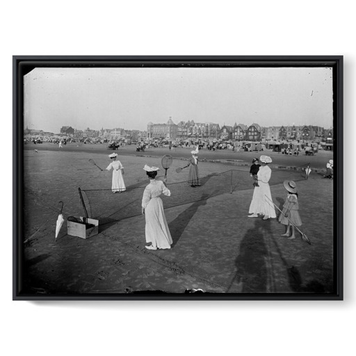 Joueuses de tennis sur la plage de Berck (framed canvas)