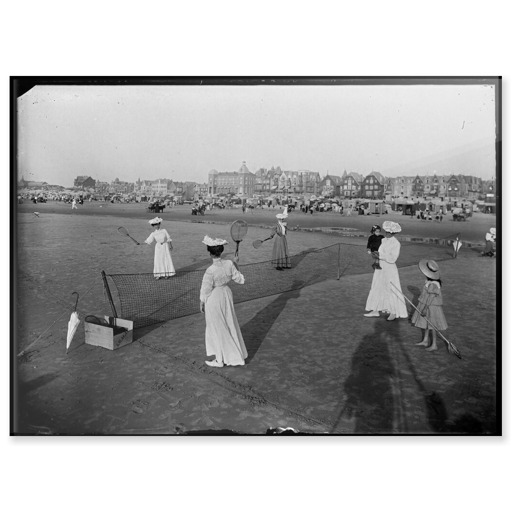 Joueuses de tennis sur la plage de Berck (acrylic panels)