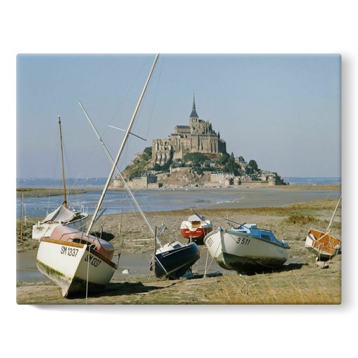 Abbaye du Mont-Saint-Michel et bateaux de pêche sur la grève (toiles sur châssis)