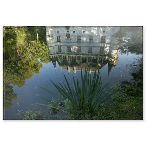 Château d'Azay-le-Rideau, reflet de la façade ouest (panneaux acryliques)