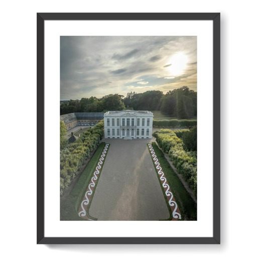 Château de Bouges, façade est sur la cour d'honneur et ses broseries minérales (framed art prints)