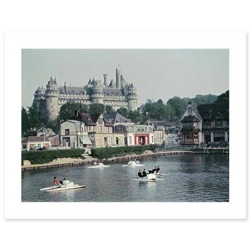 Château et lac de Pierrefonds (canvas without frame)
