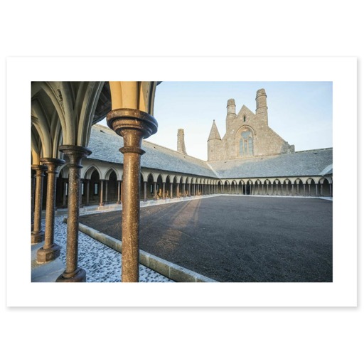 Abbaye du Mont-Saint-Michel, le cloître restauré vu depuis l'ouest (affiches d'art)